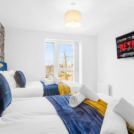 The Versace Suite With 4 Beds And Secure Free Parking Birmingham Exterior foto