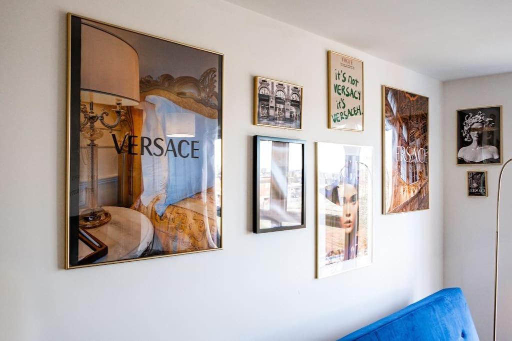 The Versace Suite With 4 Beds And Secure Free Parking Birmingham Exterior foto